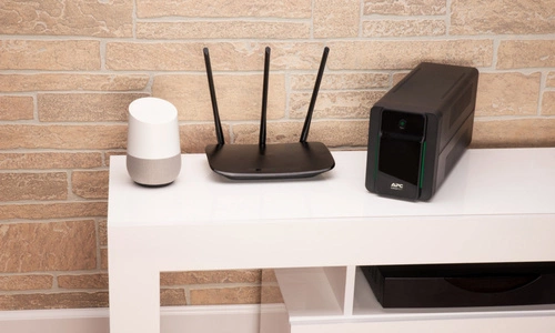 UPS APC Back-UPS 1600VA Tower 900W 6x C13 BX1600MI