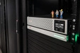 UPS APC Smart-UPS SRT On-Line 2200VA RACKW 8x C13/C19 SRTL2200RMXLI